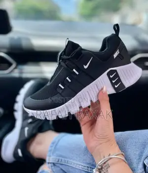 Original Black/White Nike Free Metcon 6 Trainer Sneakers
