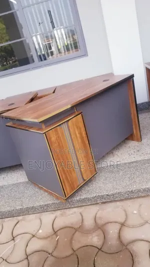 Executive Office Desks 1.4metrs