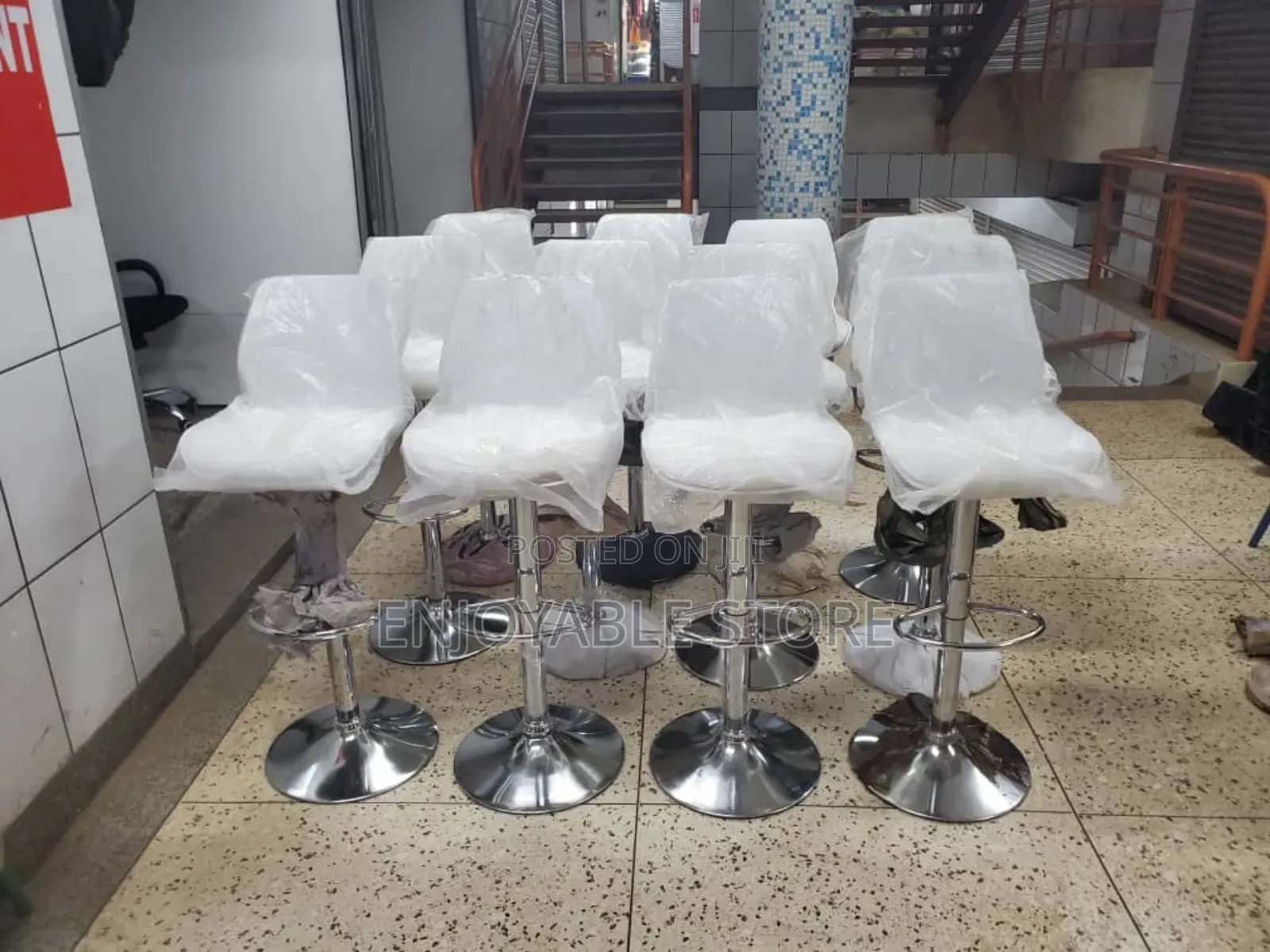 Adjustable Stools(Bars Kitchen Dining Reception)