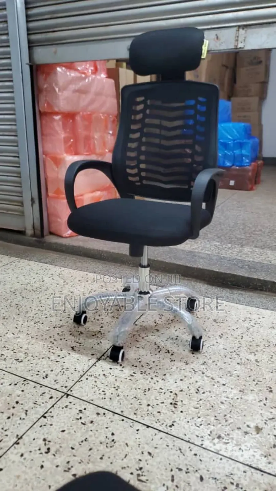 Adapatable Office Chair