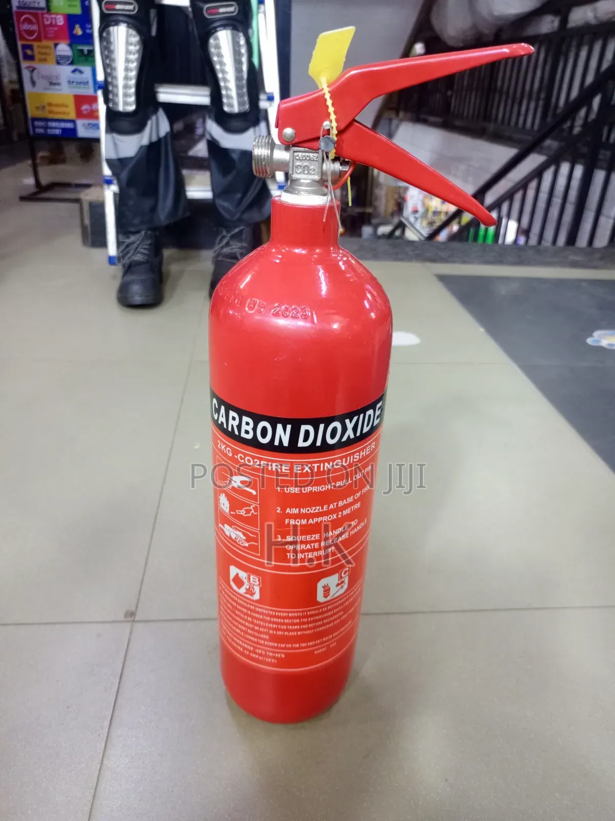 2kg Carbon Dioxide (Co2) Fire Extinguisher.