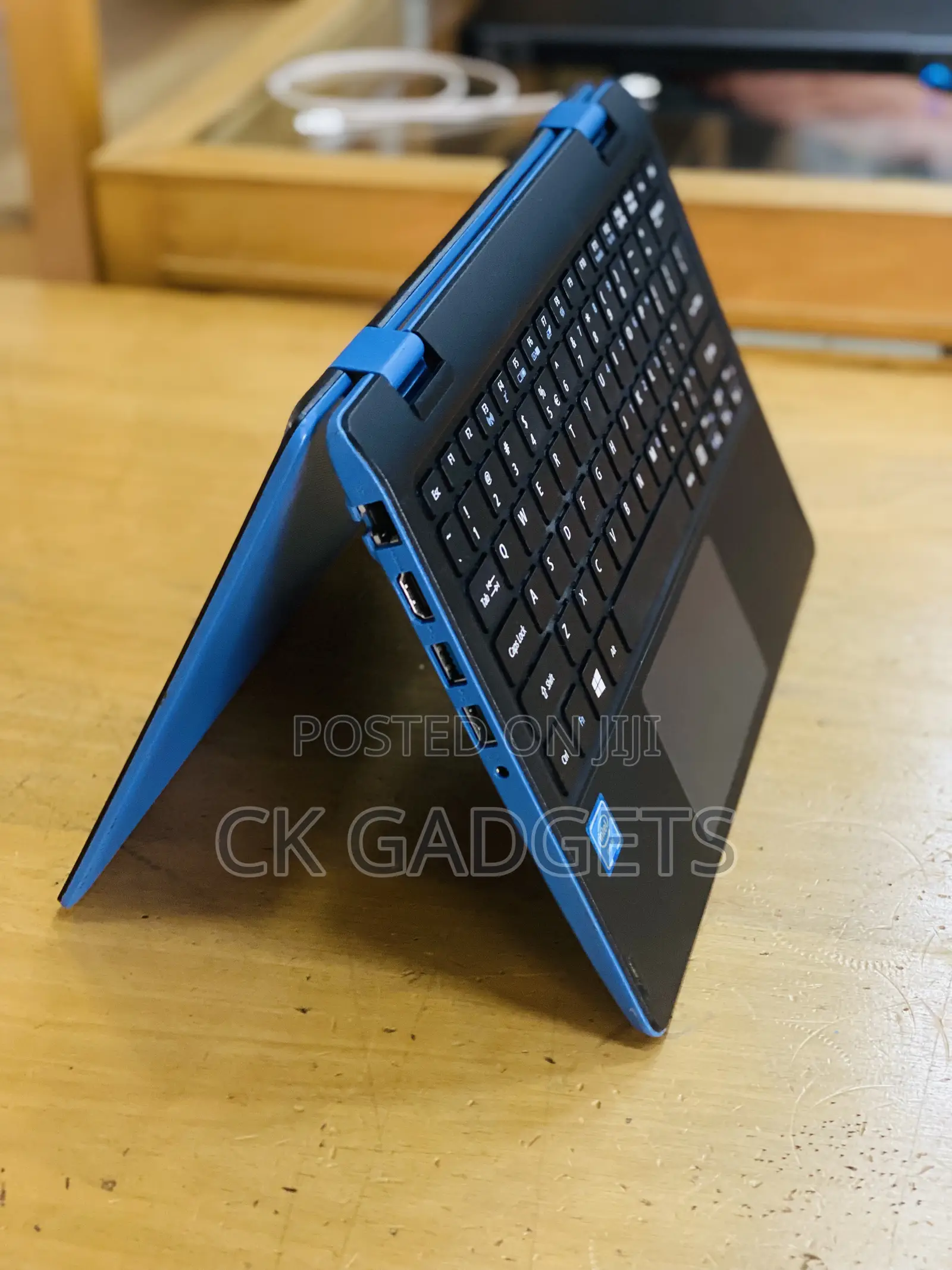 New Laptop Acer Aspire R3-131t 4GB Intel Celeron HDD 500GB