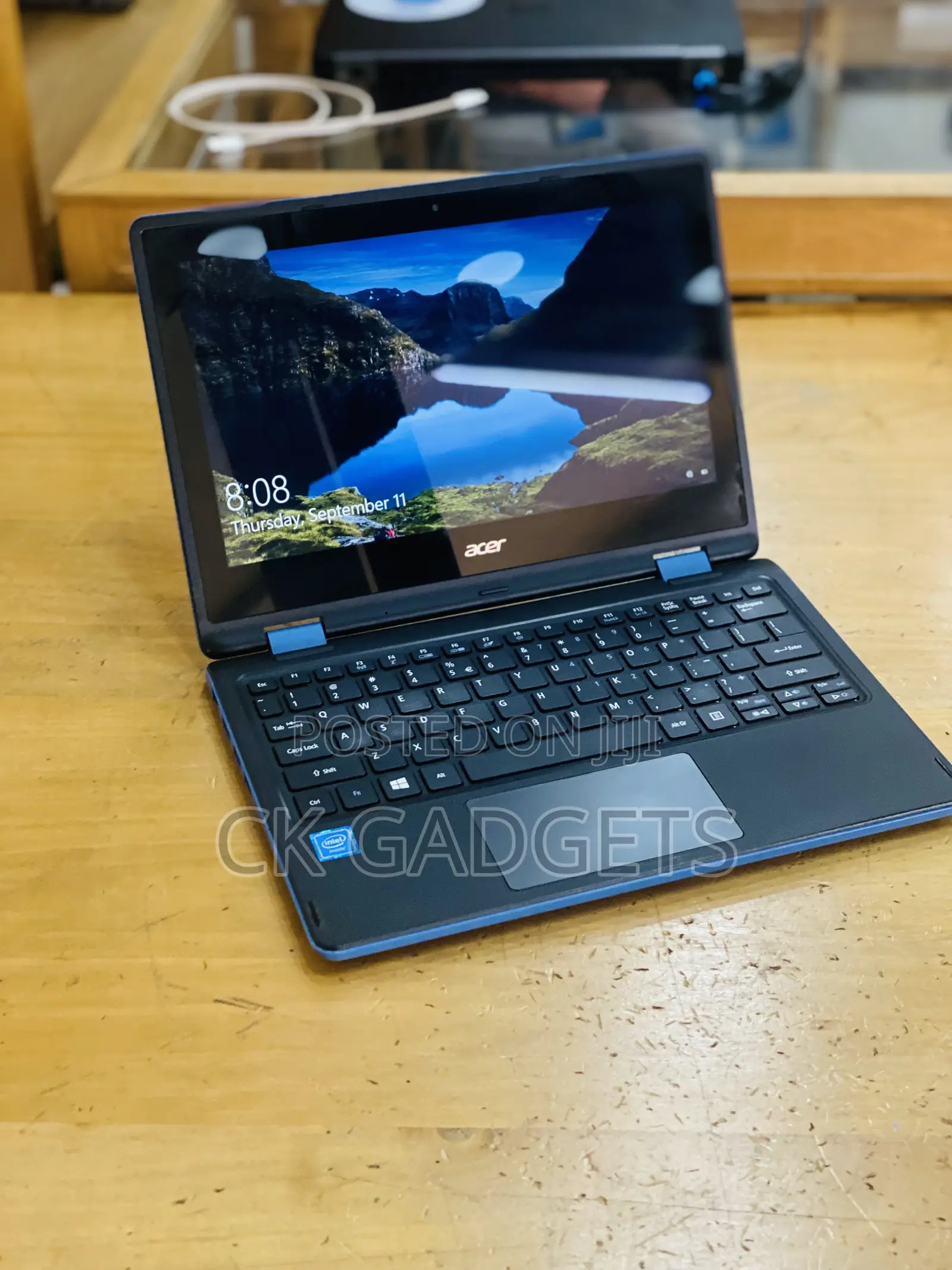 New Laptop Acer Aspire R3-131t 4GB Intel Celeron HDD 500GB