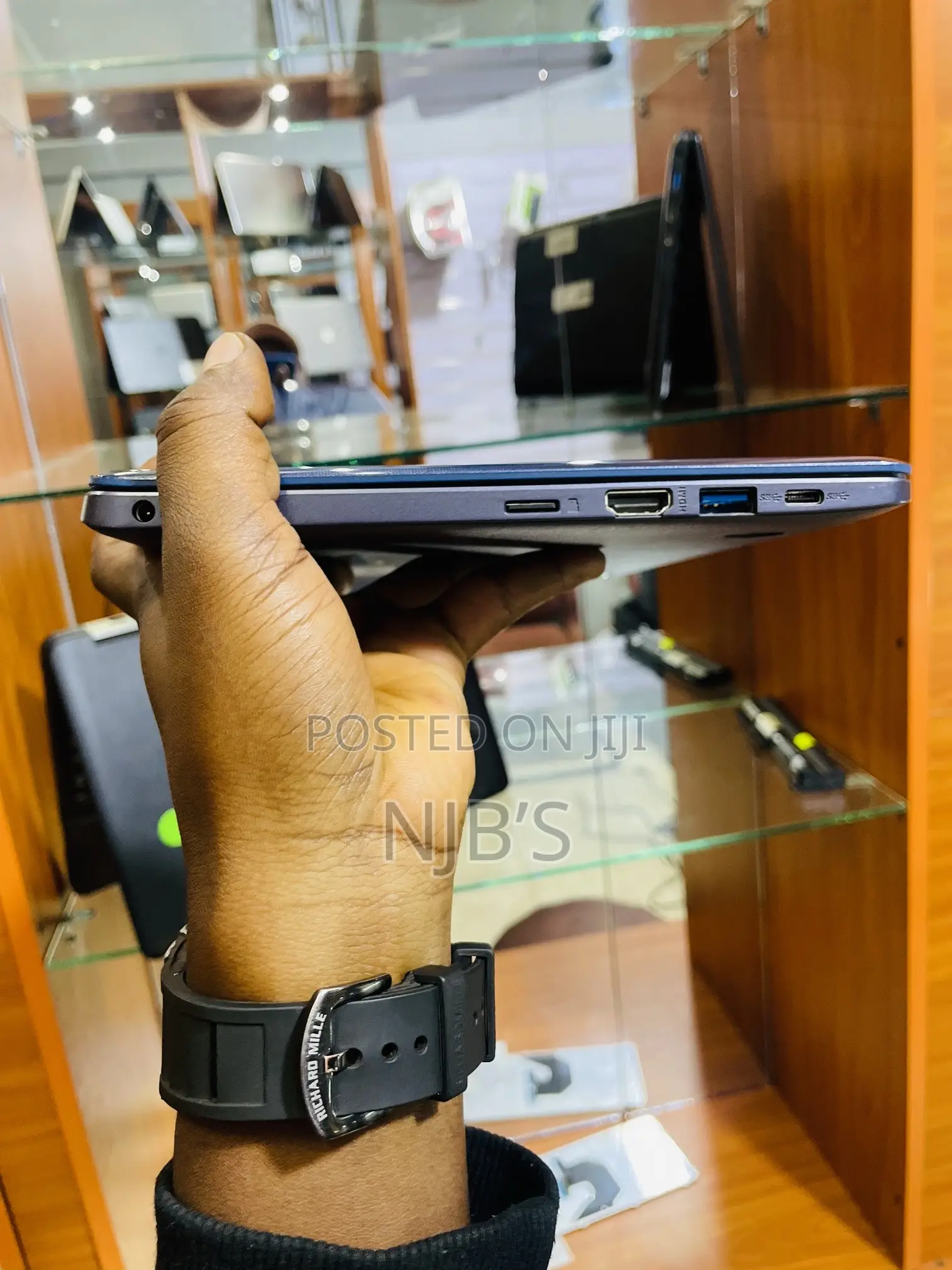 Laptop Asus VivoBook E12 E203NA 4GB Intel Celeron eMMC 60GB
