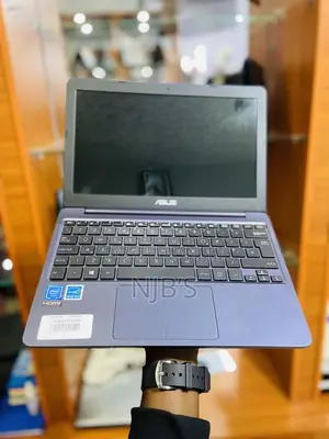 Laptop Asus VivoBook E12 E203NA 4GB Intel Celeron eMMC 60GB