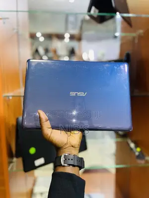 Laptop Asus VivoBook E12 E203NA 4GB Intel Celeron eMMC 60GB