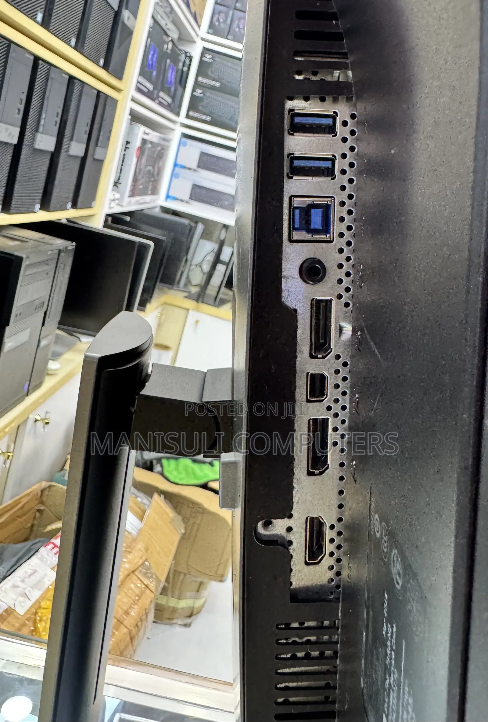 Dell 27.2 Inch Screen Ips Hdmi Dp Full Screen