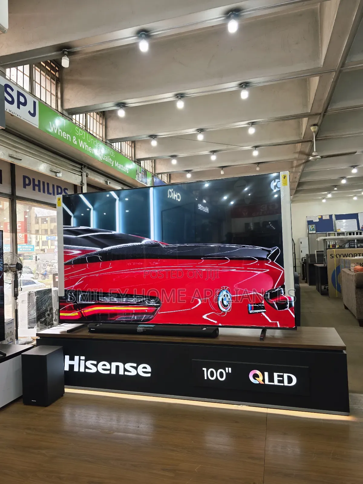 Hisense 100inches Quantum Dot Display Qled- Vidaa Smart Tv at Discount