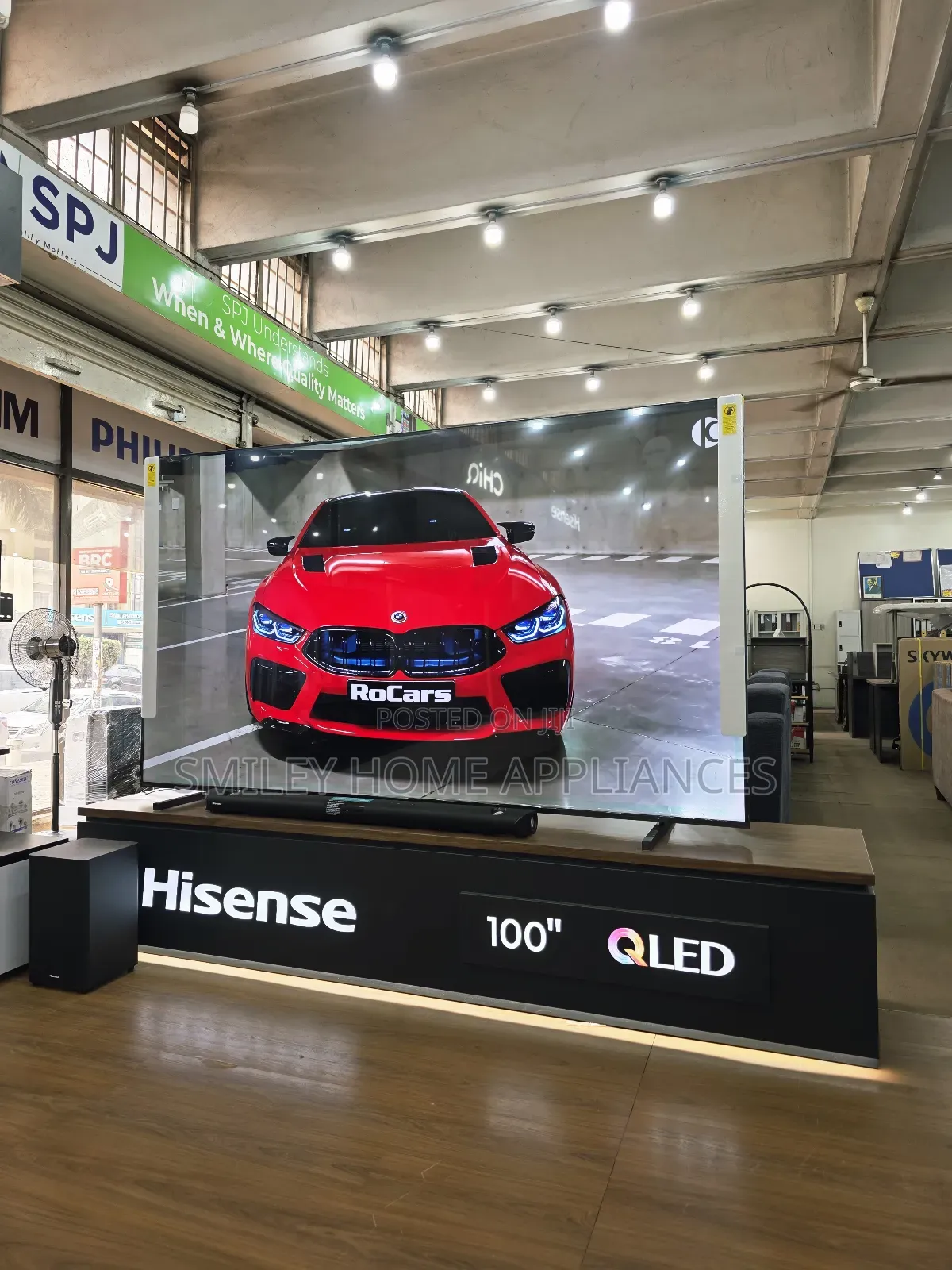Lastest Quantum Dot Display Hisense 100inches Vidaa Smart at Discount