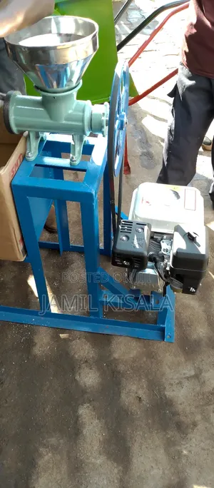 Pellets Machine With a Petrol Engine