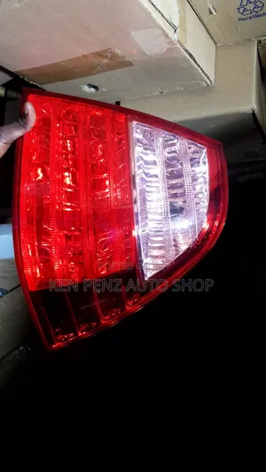 Corolla X/G/Luxel 2004 - 2006 Taillamp