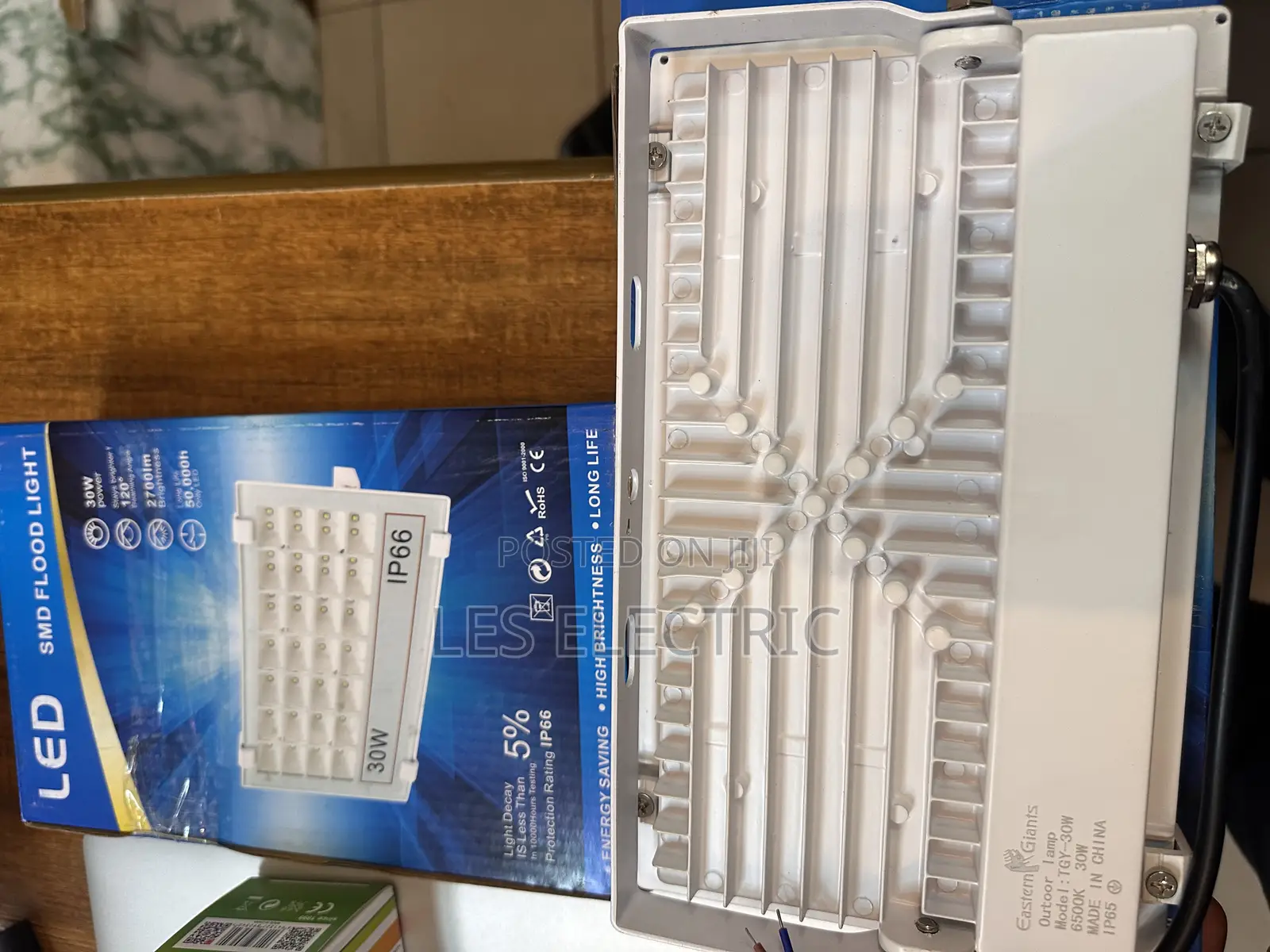 Powertrack Floodlight 30watts Ac