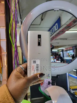 Kyocera Urbano V04 KYV45 64 GB White