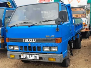 Isuzu Elf Tipper