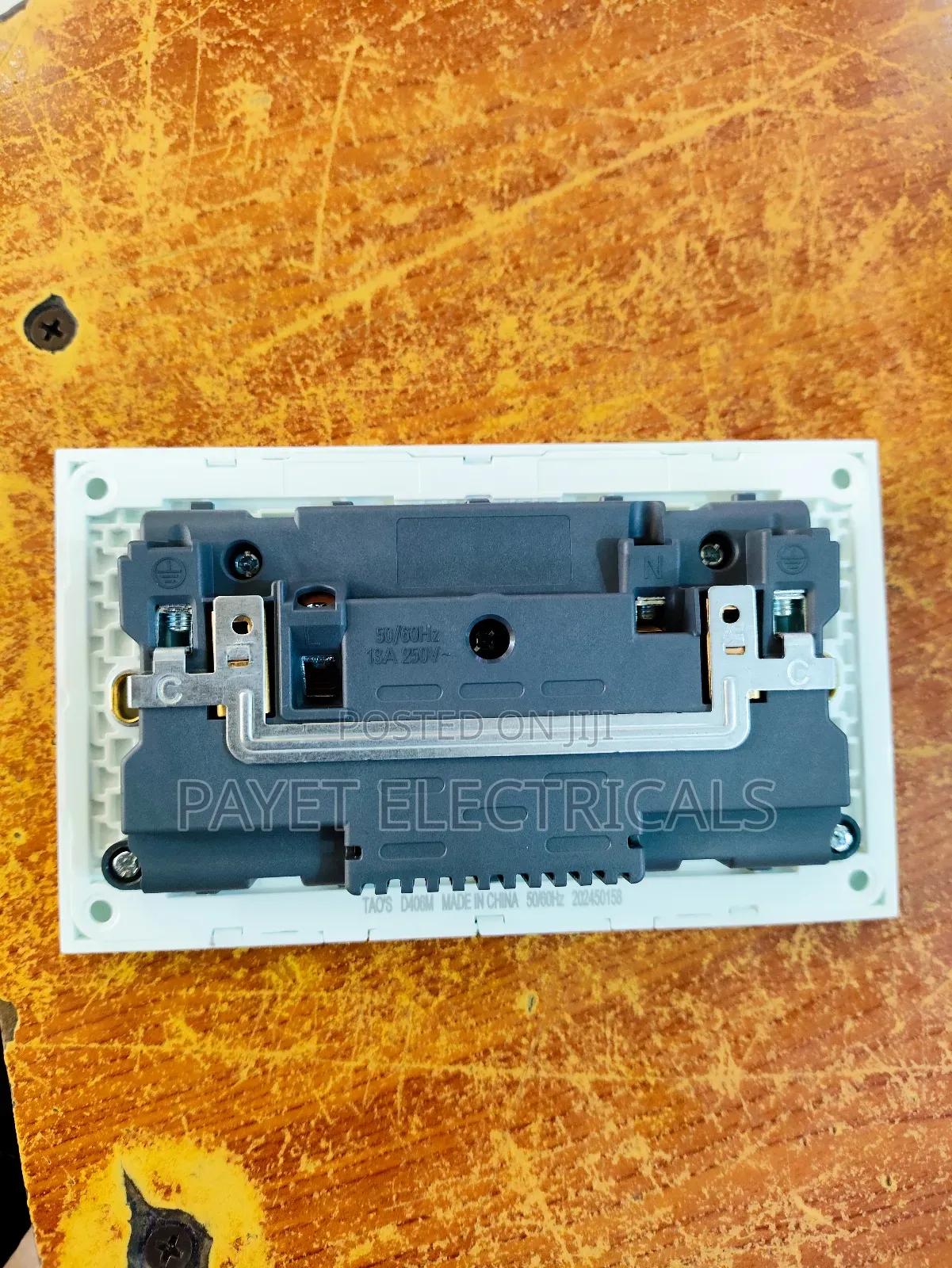 Taos Double Socket With Multiple Inputs