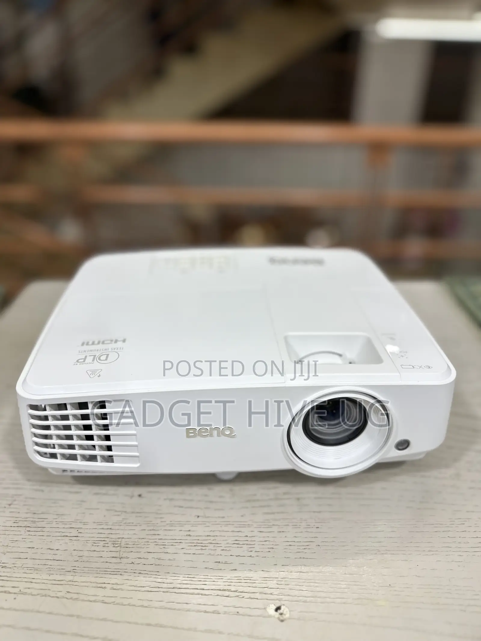 Benq DLP Projector With Remote