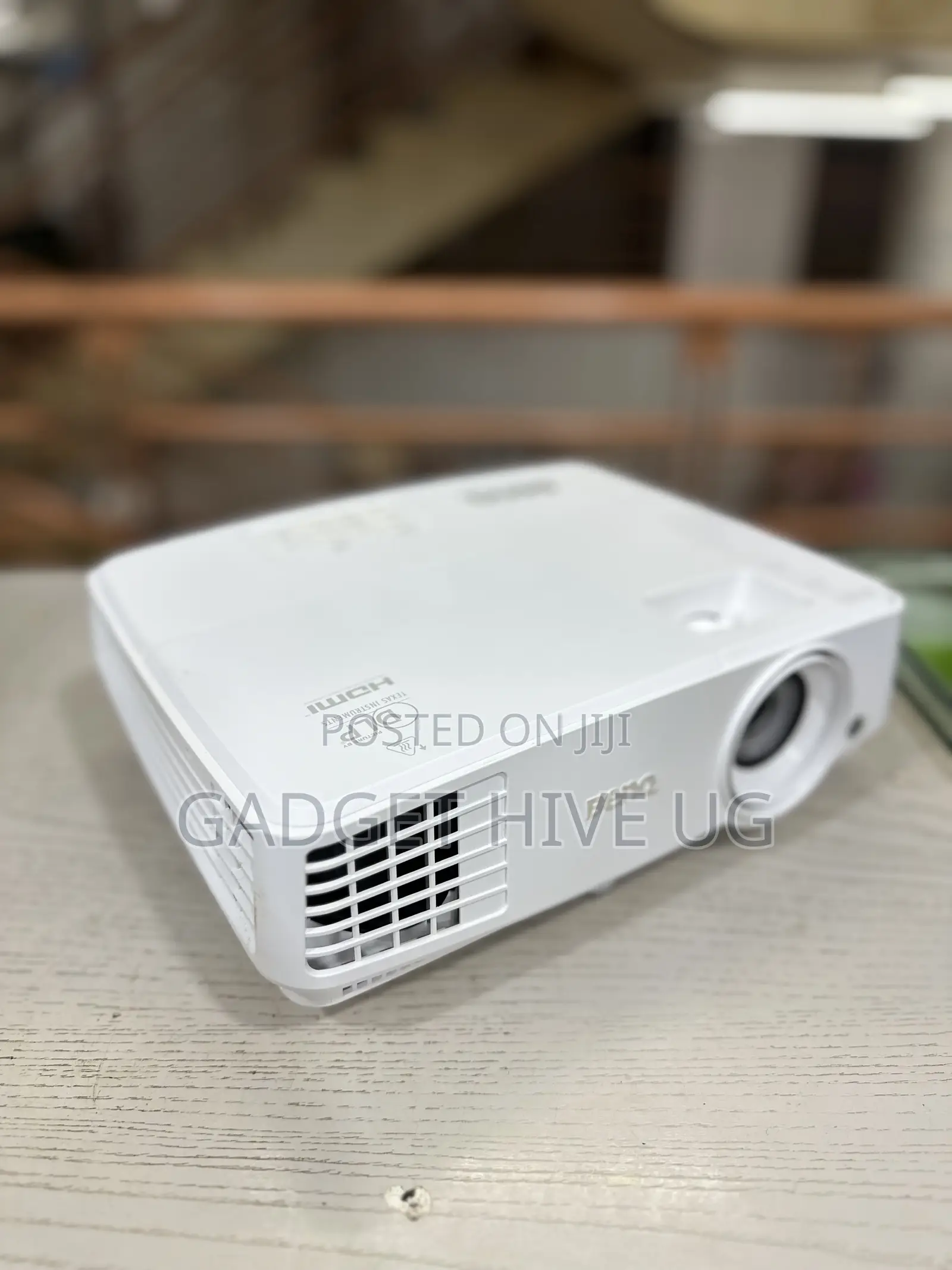 Benq DLP Projector With Remote