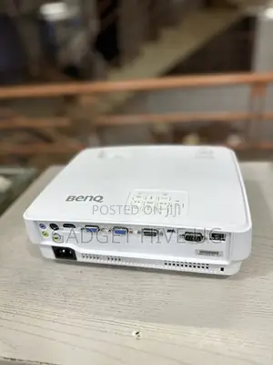 Benq DLP Projector With Remote