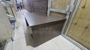Curved Office Table 1.4 Meters Squared