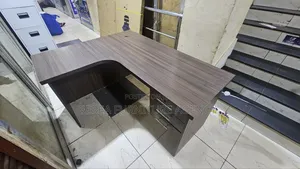 Curved Office Table 1.4 Meters Squared