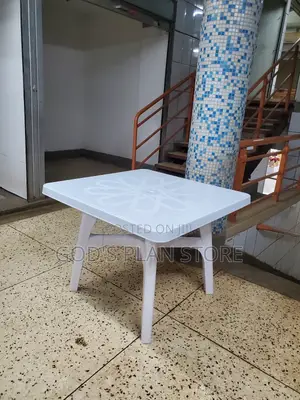 Plastic Tables Plastic Tables