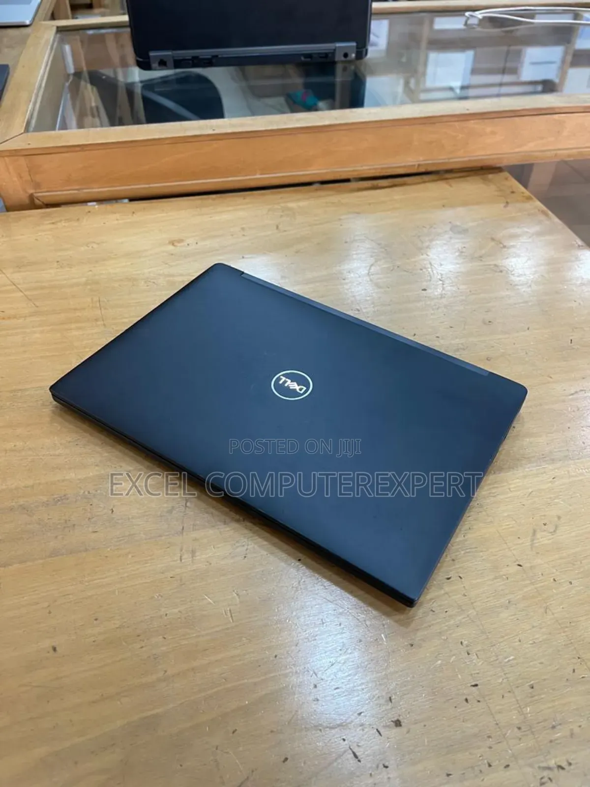 New Laptop Dell Latitude 7390 8GB Intel Core I7 SSD 256GB