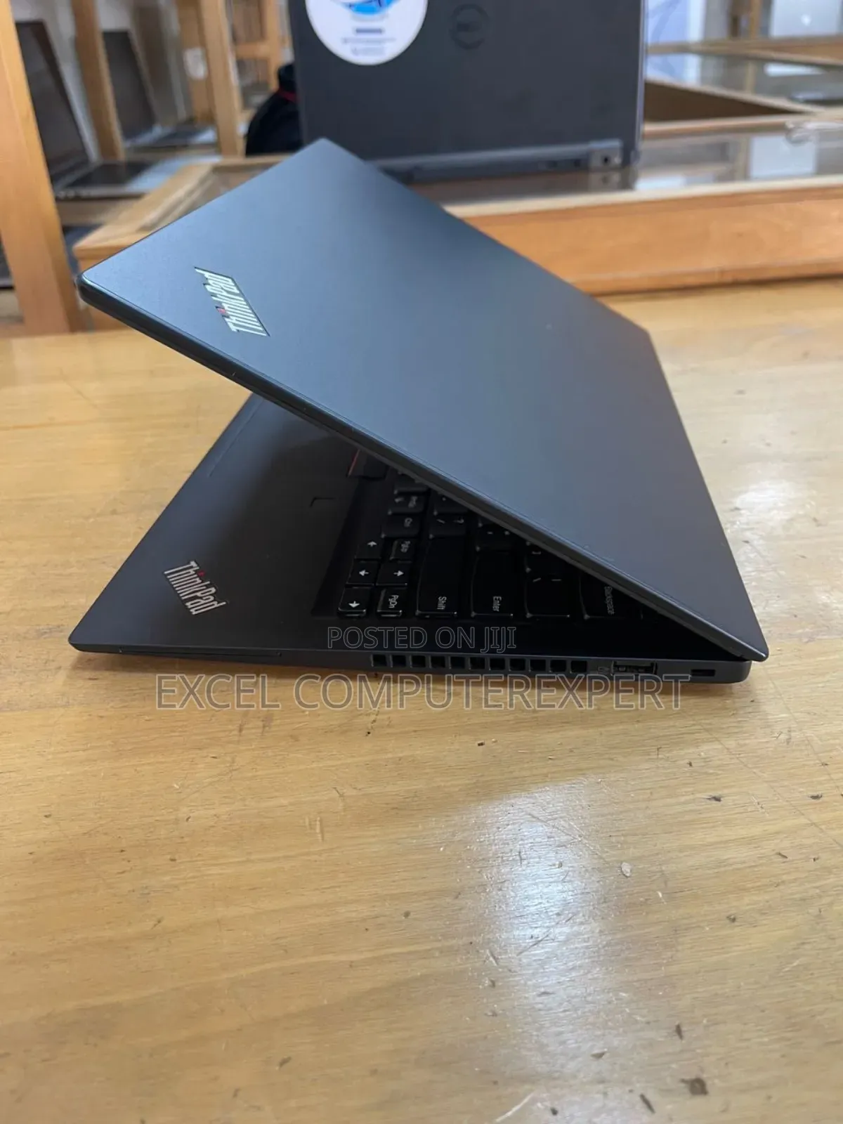 New Laptop Lenovo ThinkPad T480s 8GB Intel Core I7 SSD 256GB