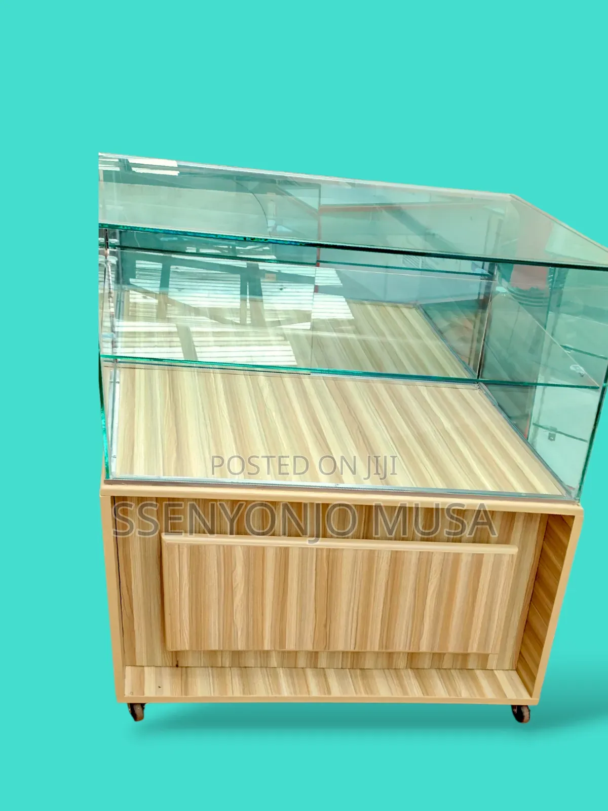 Secure Display Counter 3x1x2ft 2-Layer With Lock and Safe -