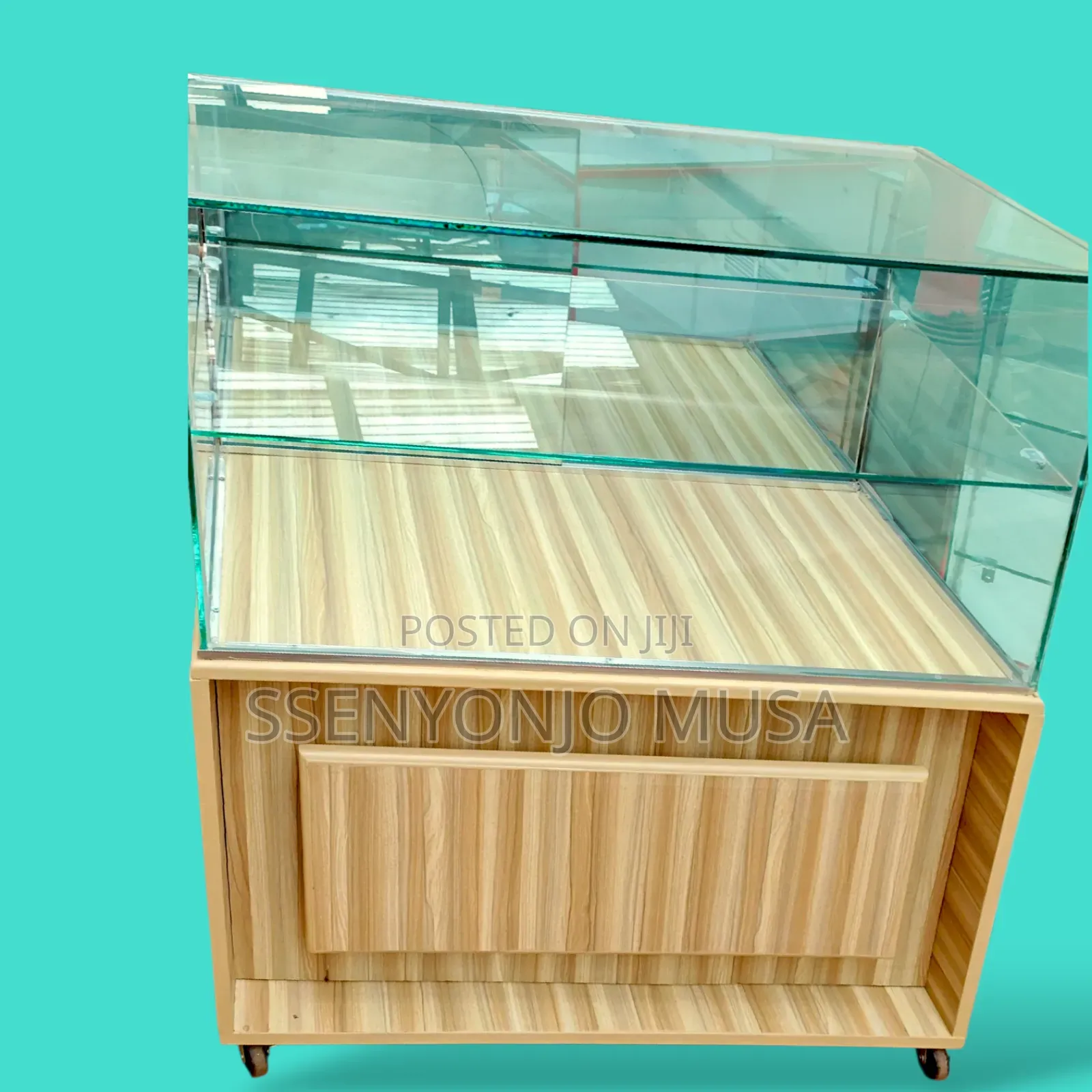 Secure Display Counter 3x1x2ft 2-Layer With Lock and Safe -