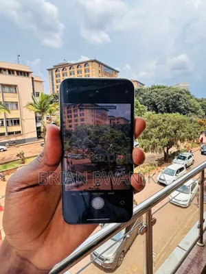 Apple iPhone XS 64 GB White