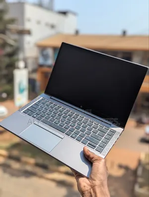 Laptop HP ZBook Firefly 14 G7 32GB Intel Core I7 SSD 512GB