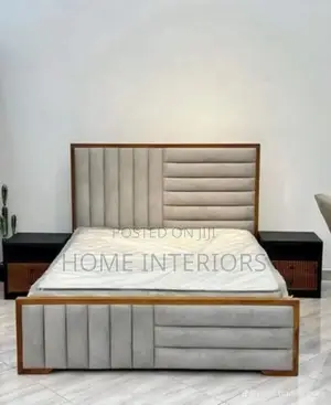 5 by 6 Bed With Drawers