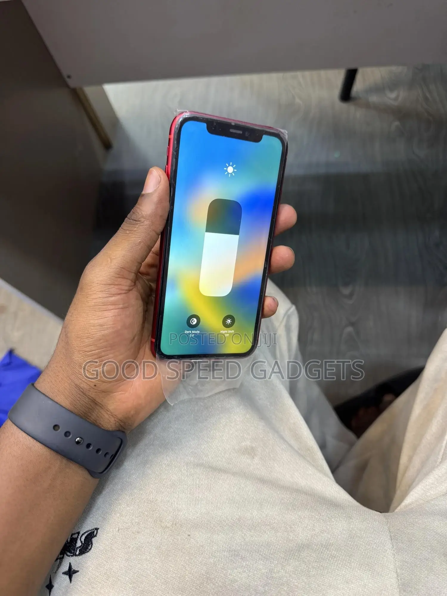 Apple iPhone 11 64 GB Red