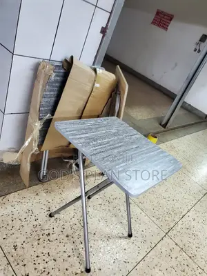 Simple Foldable Reading Table