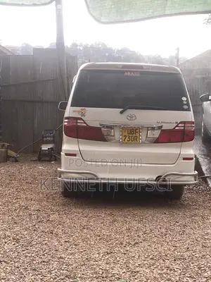 Toyota Alphard 2.4 Petrol FWD 2007 White