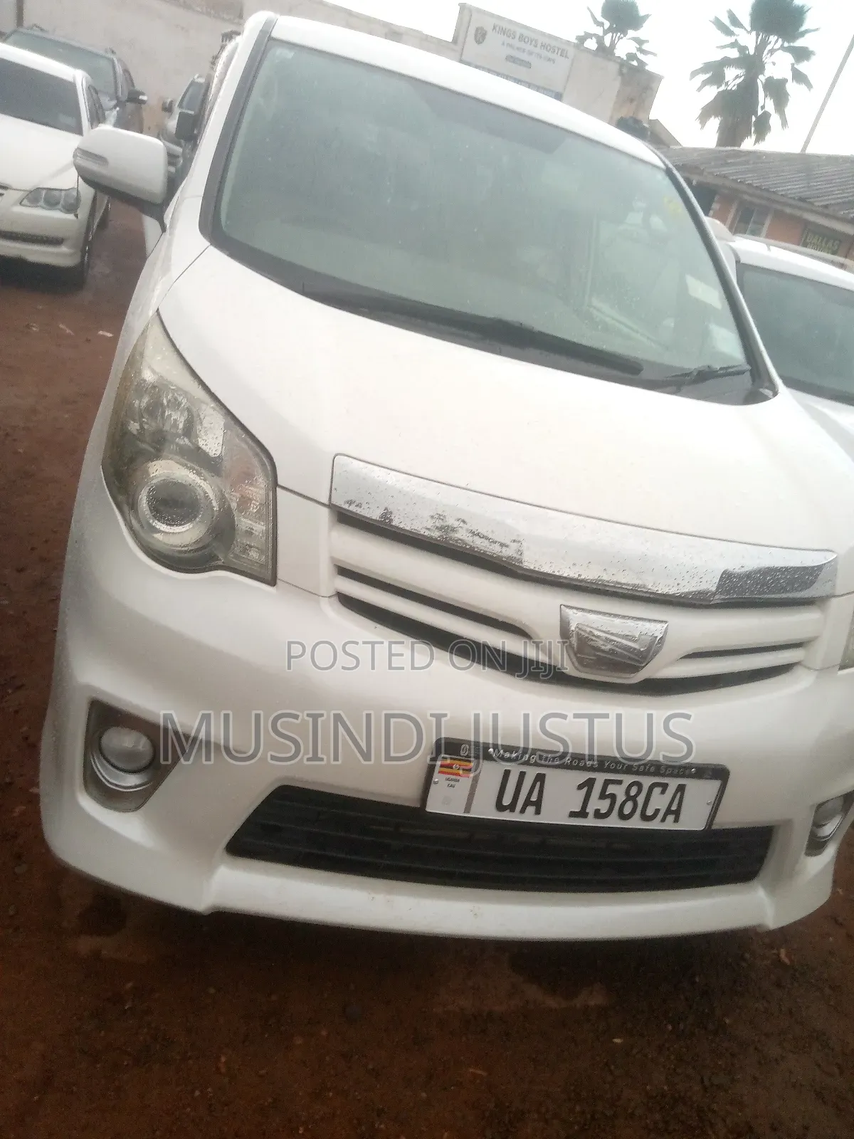 Toyota Noah 2012 White
