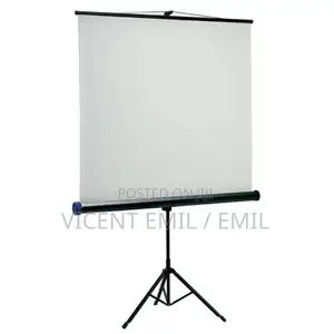 Tripod Projector Screen 180cmx180cm 06