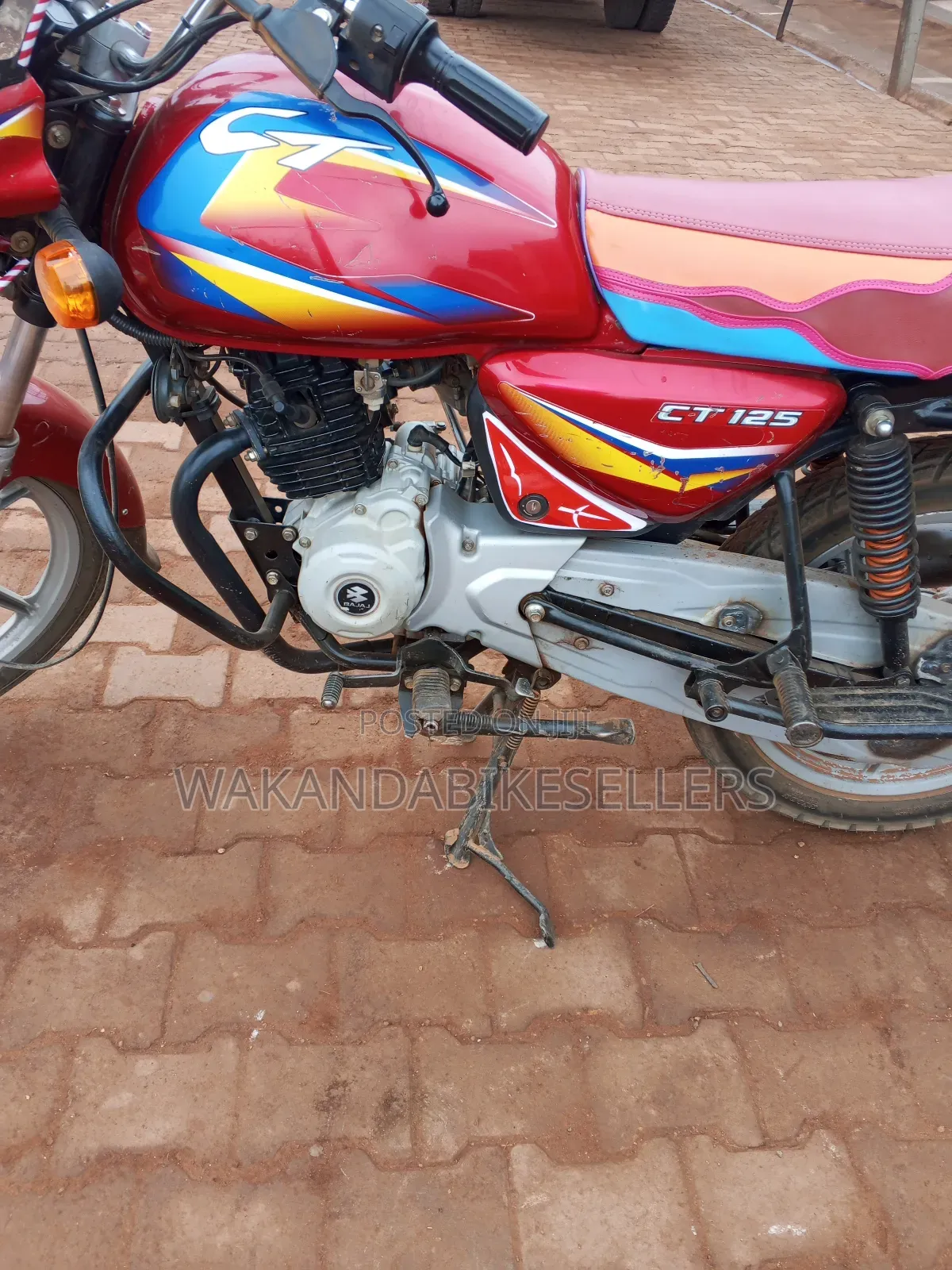 Bajaj Boxer 125 2022 Red