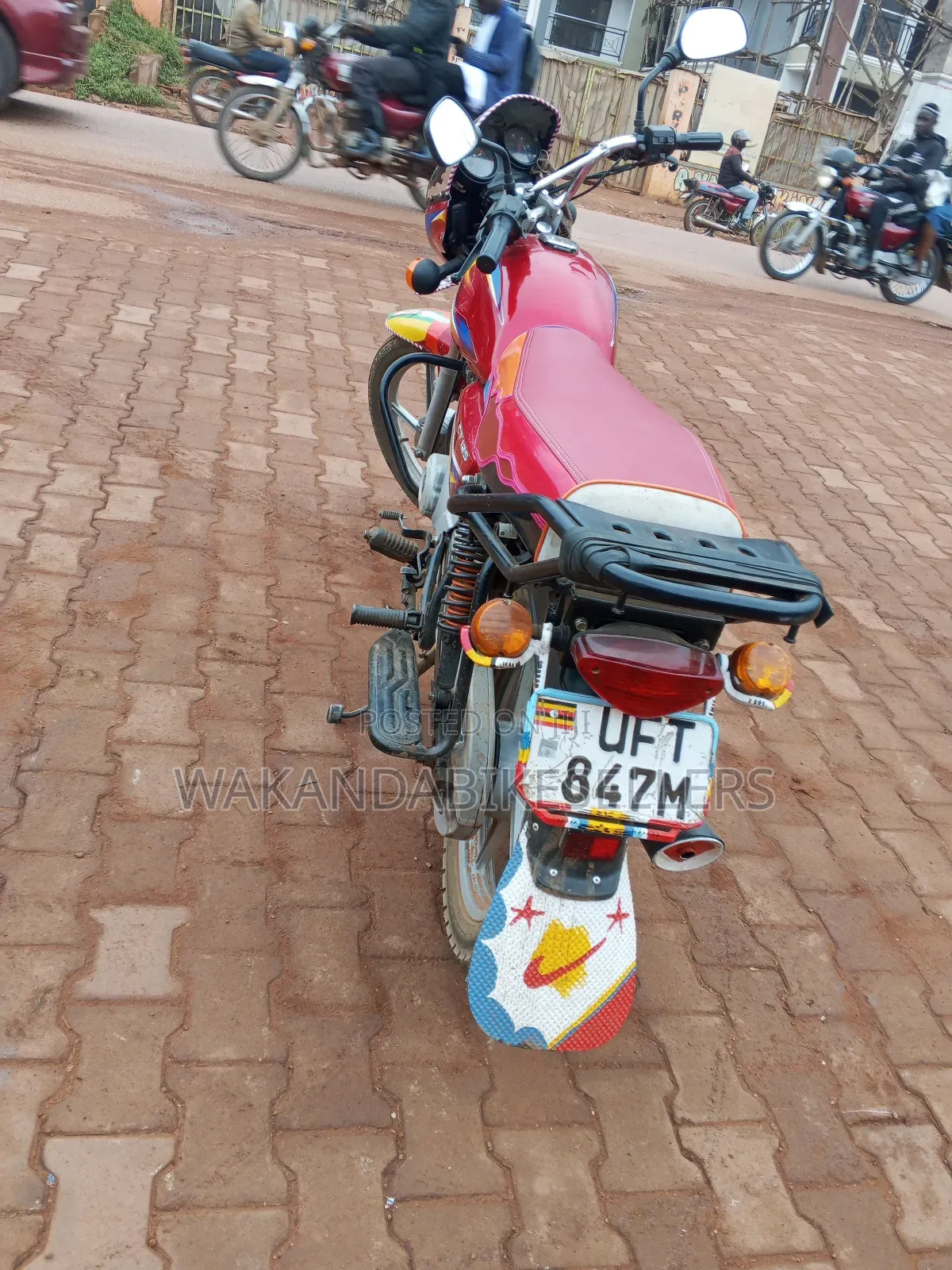 Bajaj Boxer 125 2022 Red