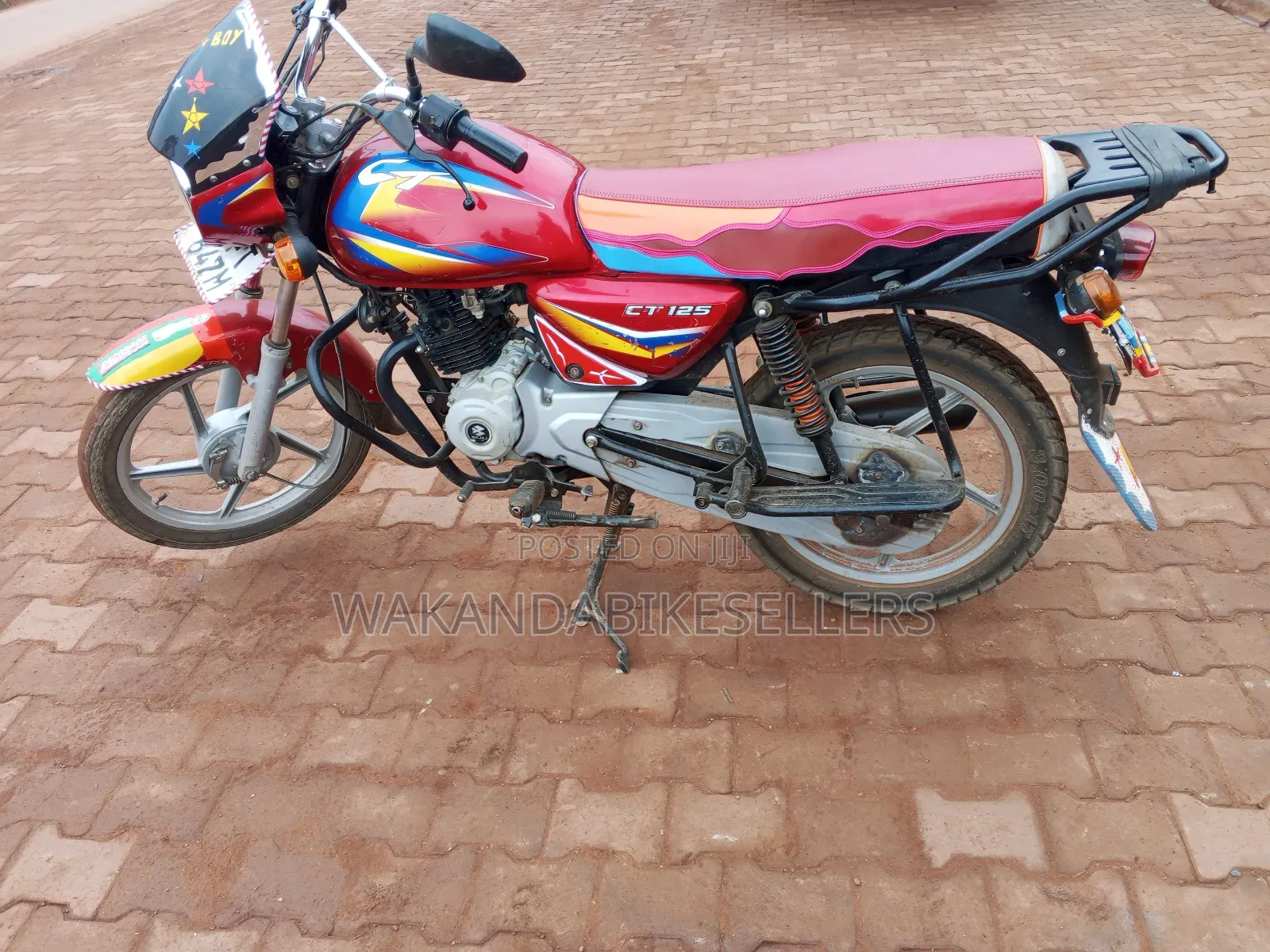Bajaj Boxer 125 2022 Red