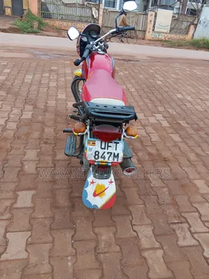 Bajaj Boxer 125 2022 Red