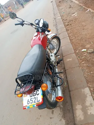 Bajaj Boxer 100 2024 Red