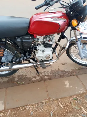 Bajaj Boxer 100 2024 Red