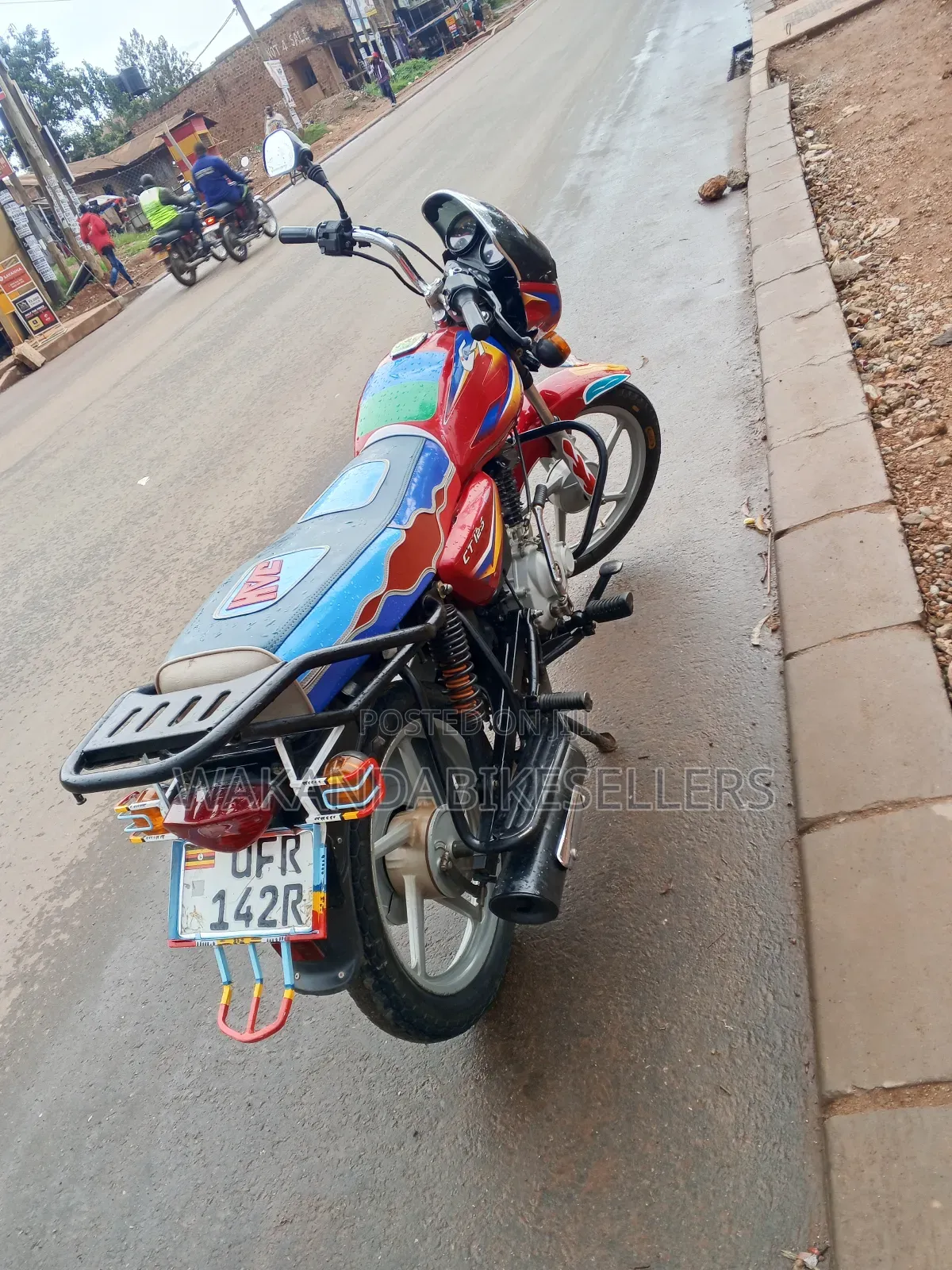 Bajaj Boxer 100 2022 Red