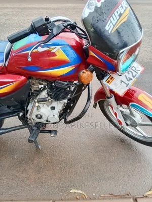 Bajaj Boxer 100 2022 Red