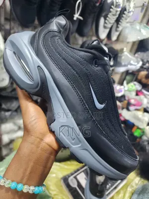 Air Max Portal Racer