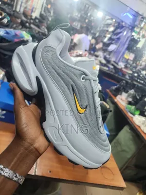 Air Max Portal Racer