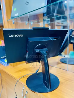 Desktop Computer Lenovo ThinkCentre M710 8GB Intel Core I3 SSD 256GB
