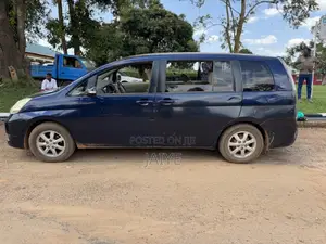 Toyota ISIS 1.8 G 2WD 2011 Blue