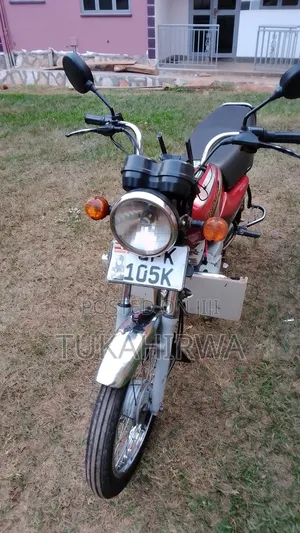 Bajaj Boxer 2021 Red